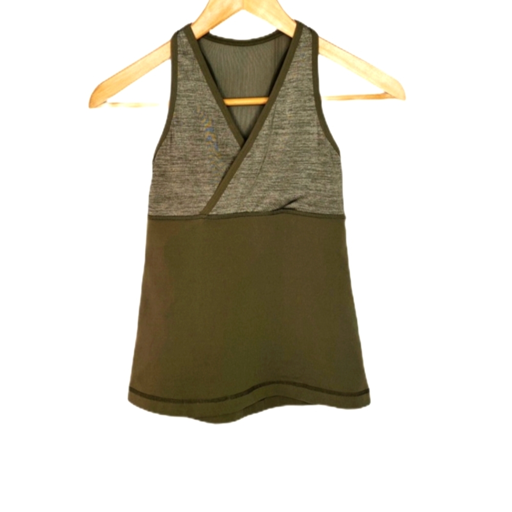 Lululemon Deep V Tank Top Women's Size 2/4 XS Olive Green.